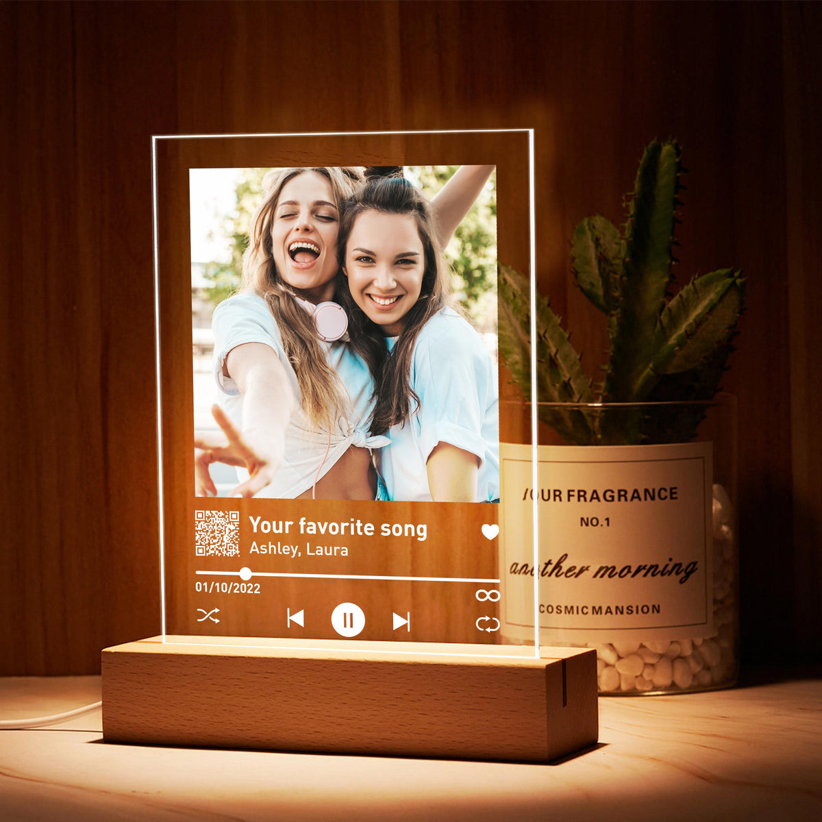Best Friend Sisters Birthday Gifts for her Personalized LED Night Light, Song Plaque Art Custom Album Cover Plaque, Gifts for Girlfriend, Friendship Sibling Gift, Scannable QR Code